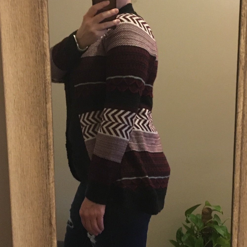 Vanity Cardigan - Picture 3 of 8